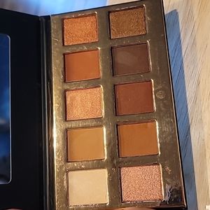 Crown PRO eyeshadow palette & Thank Me Later eyeshadow primer